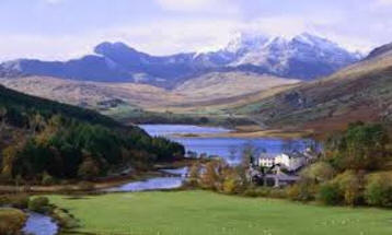 Snowdonia National Park / wall beds